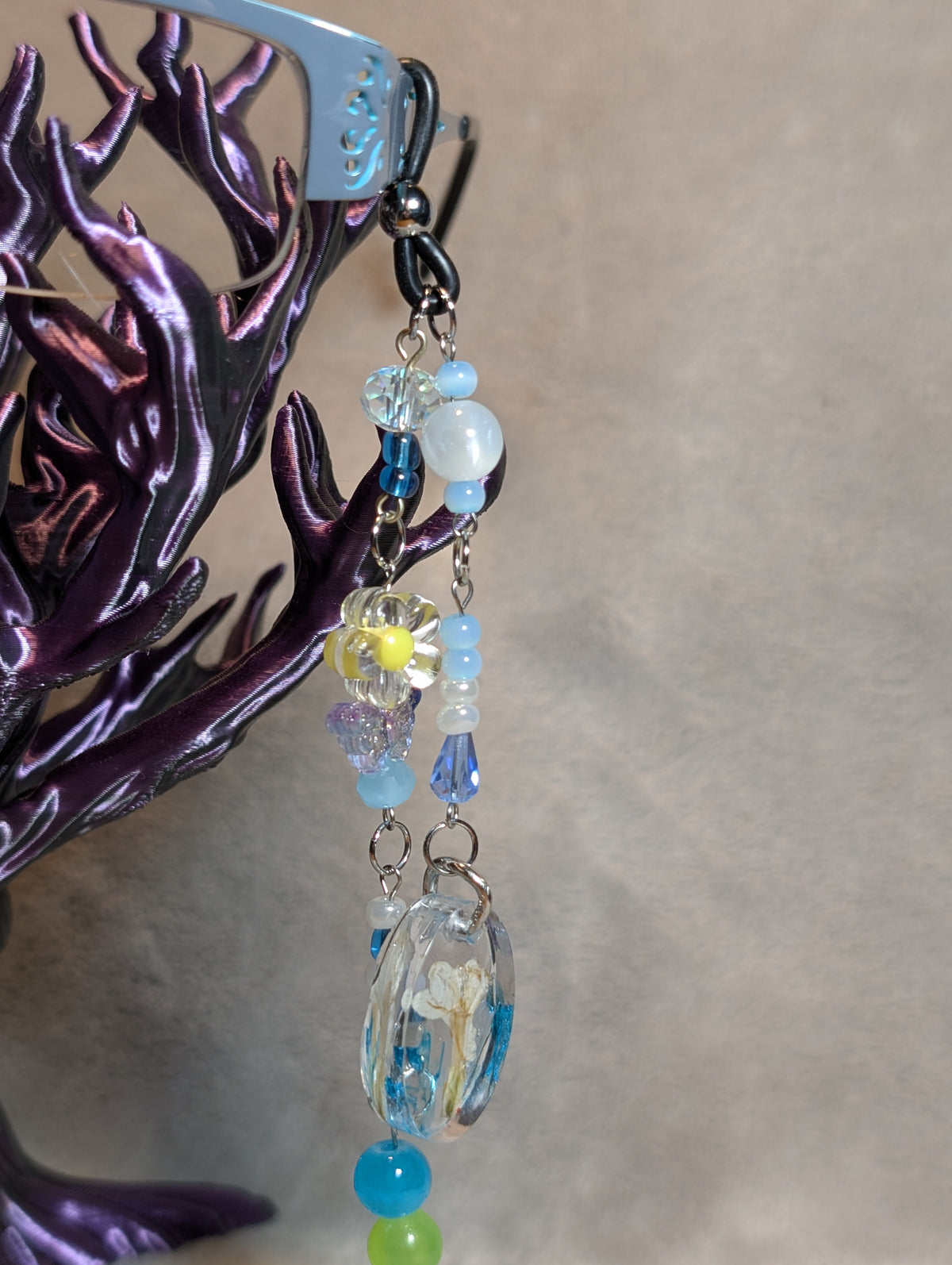 Lilac glasses chain